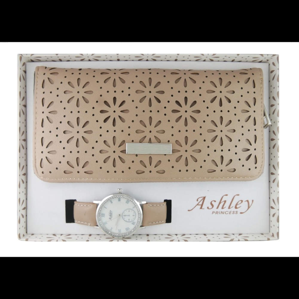 Beautiful Coffee Floral Cut Wallet & Bling Watch